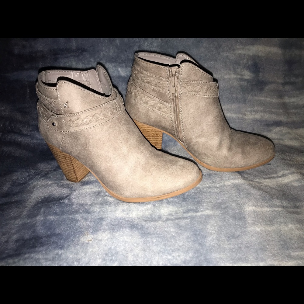 Women’s booties